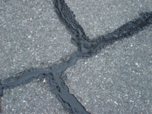 Asphalt Patch and Crack Filler